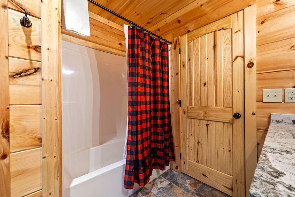 Villa Bobcat Den By Eden Crest Gatlinburg Exterior foto